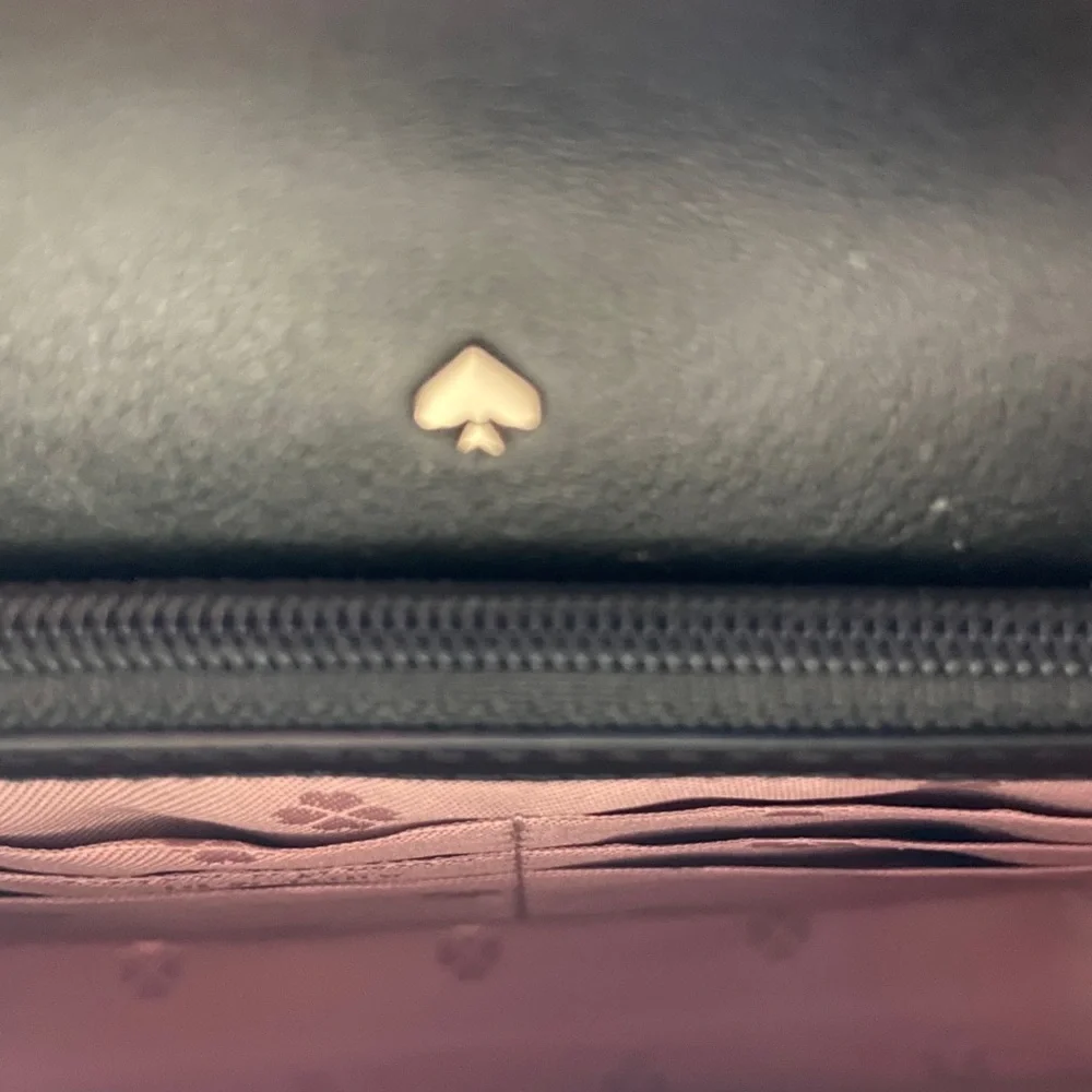KATE SPADE NEW YORK gentle panda chain crossbody wallet